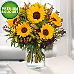 Bright Hues Floral Bunch With Free Vase