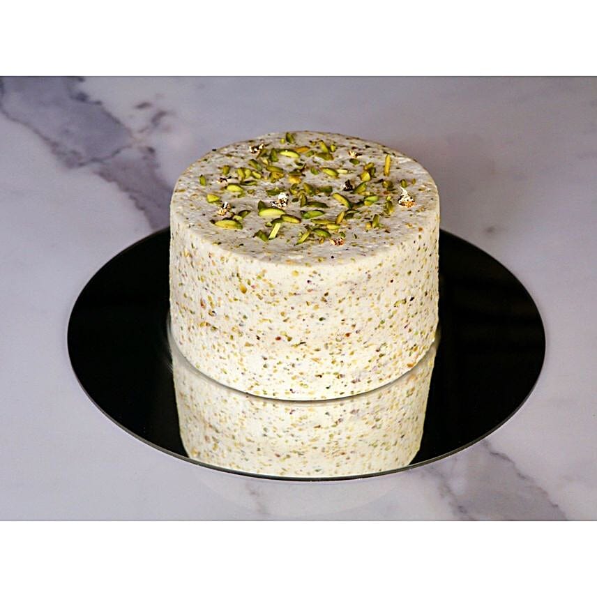 Eggless Pistachio Cake