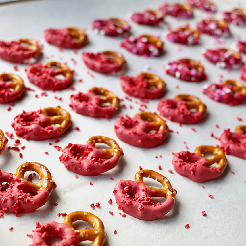 Berry Dipped Pretzels
