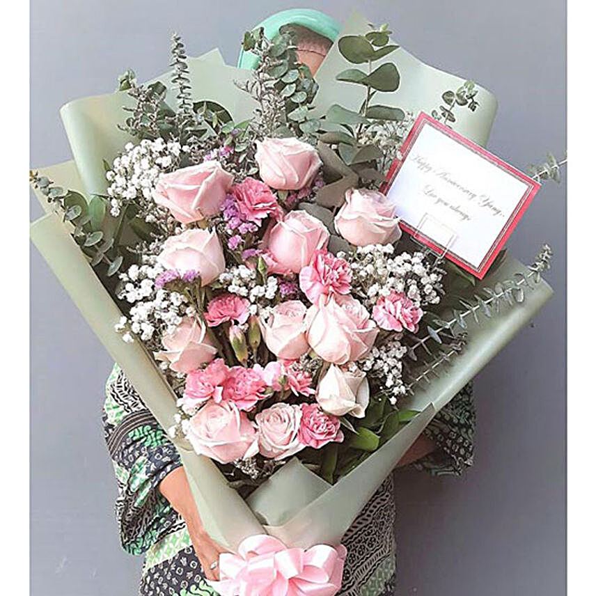 Winter Garden Bouquet:Send Roses to Indonesia