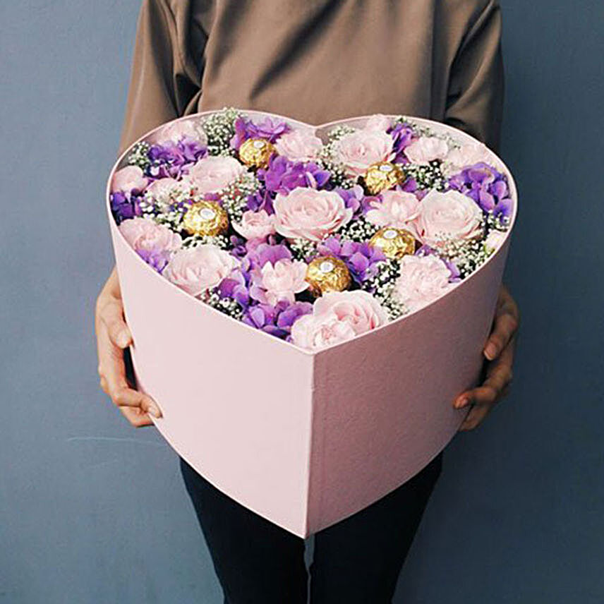Serenity Bloom Box:Send Valentine's Day Flowers to Indonesia