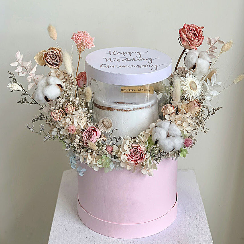 Charming Buttercream Cake With Floral Decor
