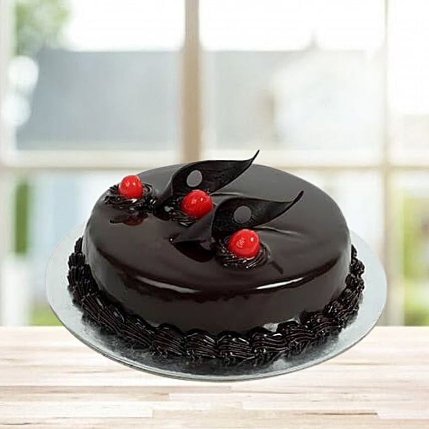 Tempting Black Forest Cake:Christmas Cake Delivery Indonesia