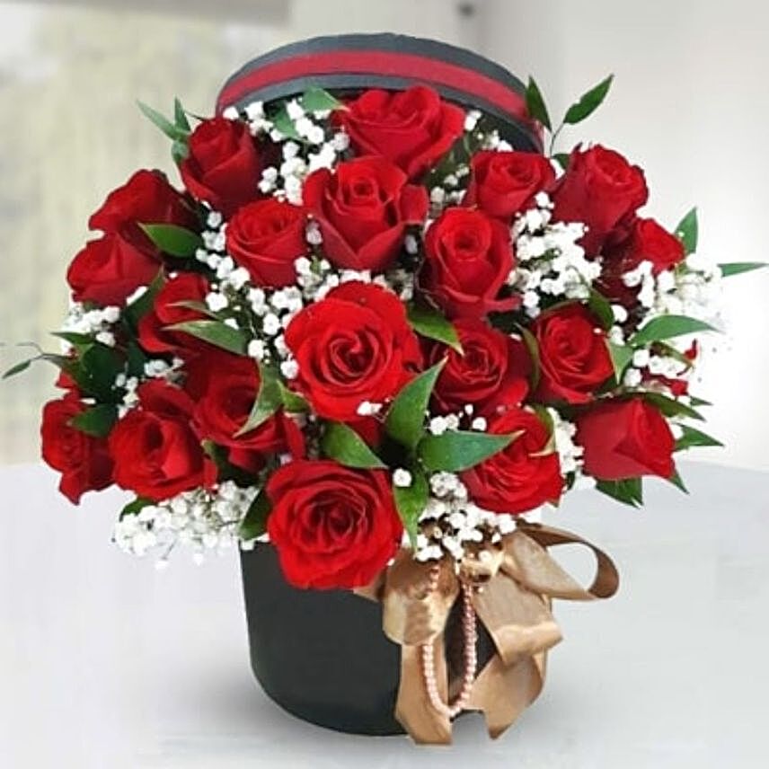 Heavenly Red Roses Round Box