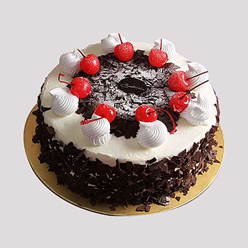 Black Forest Cake And Pink Rose Bouquet