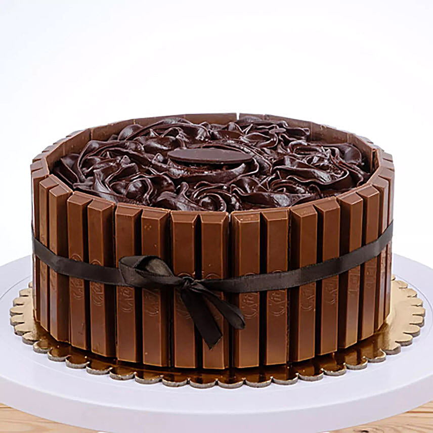 Kitkat Chocolate Cake