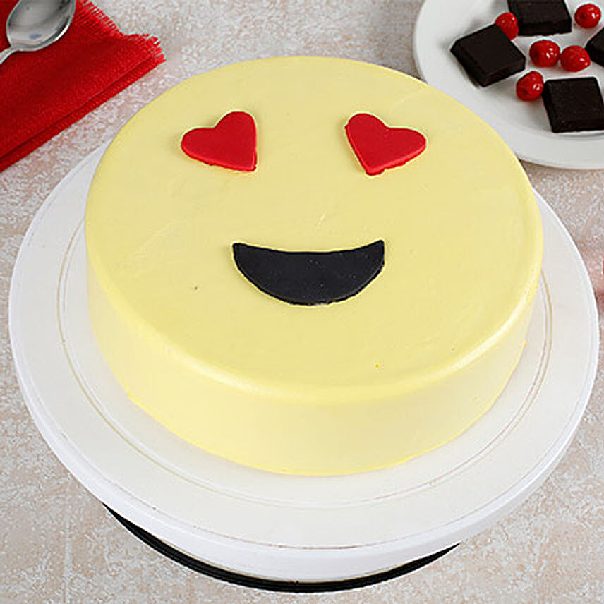 Heart-Eyes Emoji Cake