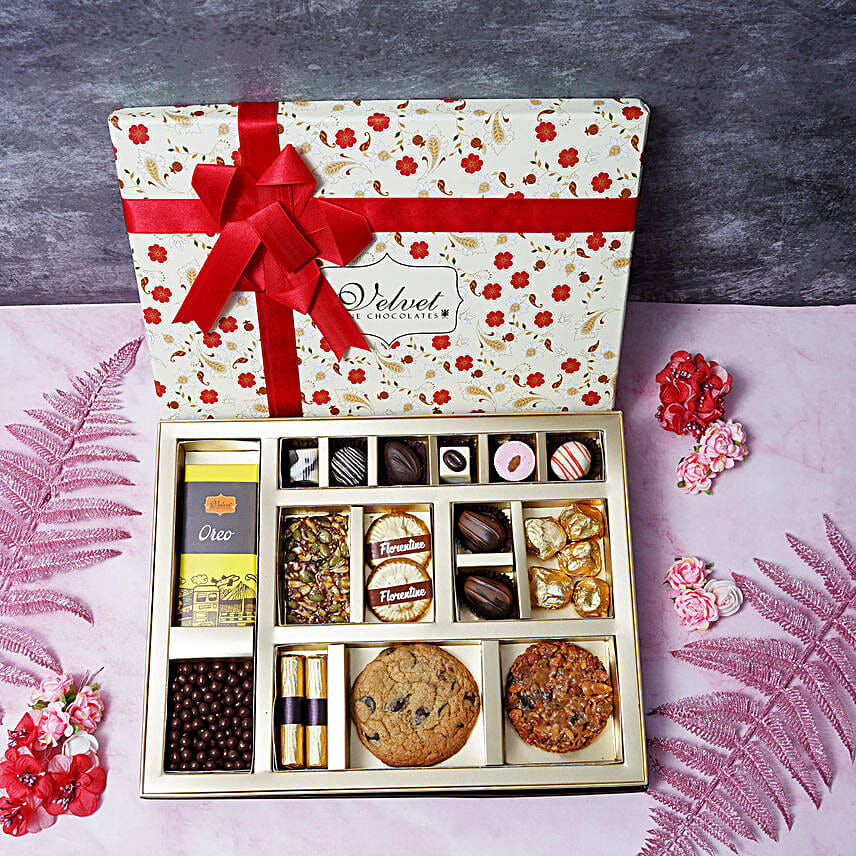 Delightful Chocolatey Wishes Box