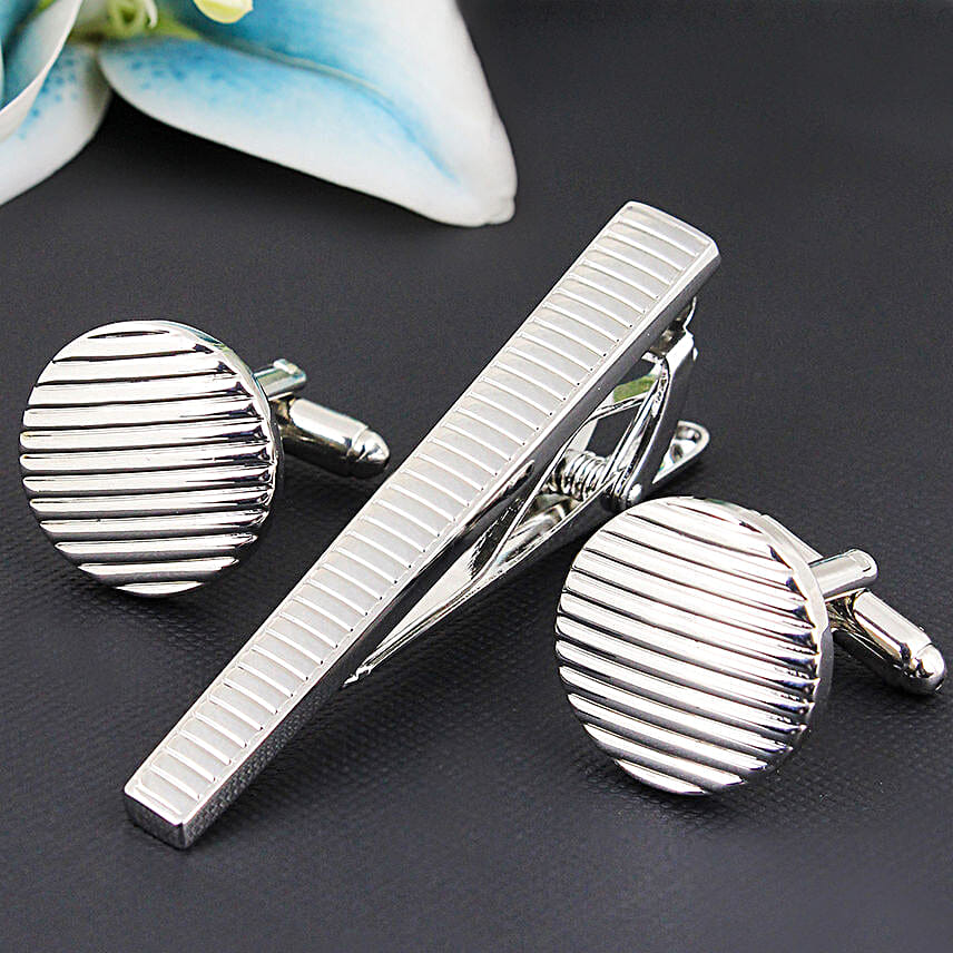 Peluche Suave Cufflink N Tie Pin Set