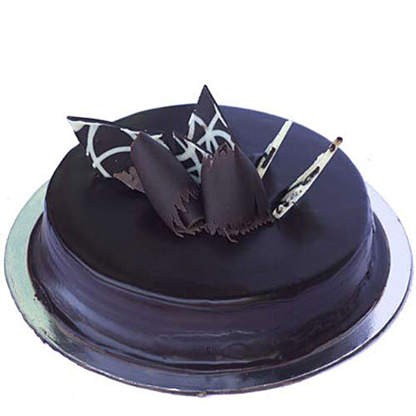 Chocolate Truffle Royale Cake 1kg:Send New Year Cakes to Mumbai