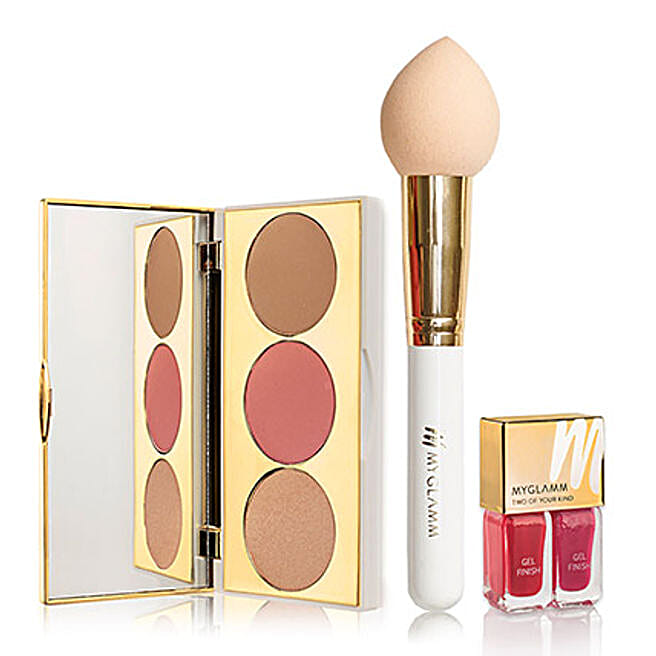 Buy/Send MyGlamm Face N Nails Makeup Kit Online FNP