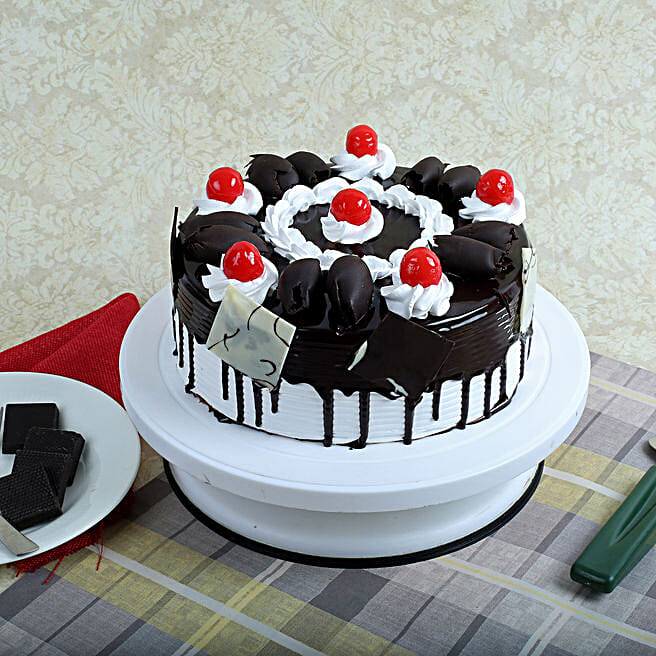Buy Send Black Forest Gateau Half Kg Online Ferns N Petals