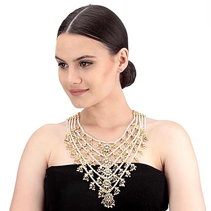 Kundan Trendsetter Necklace Set Gold Color