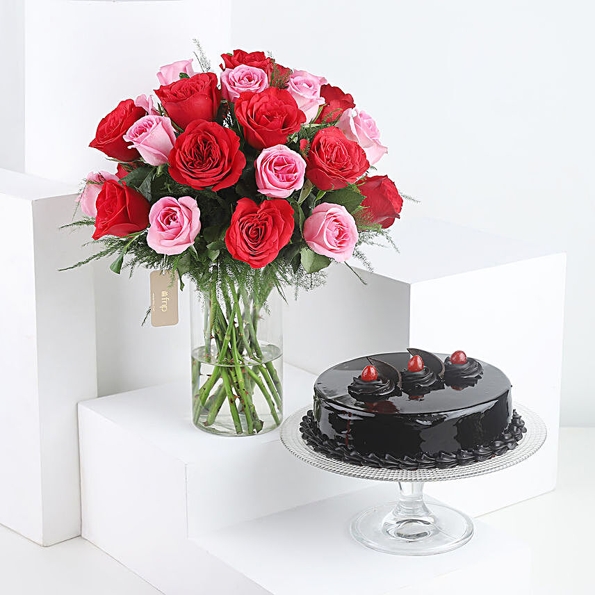 Mix Red n Pink roses with truffle cake:Anniversary Gifts to Ludhiana