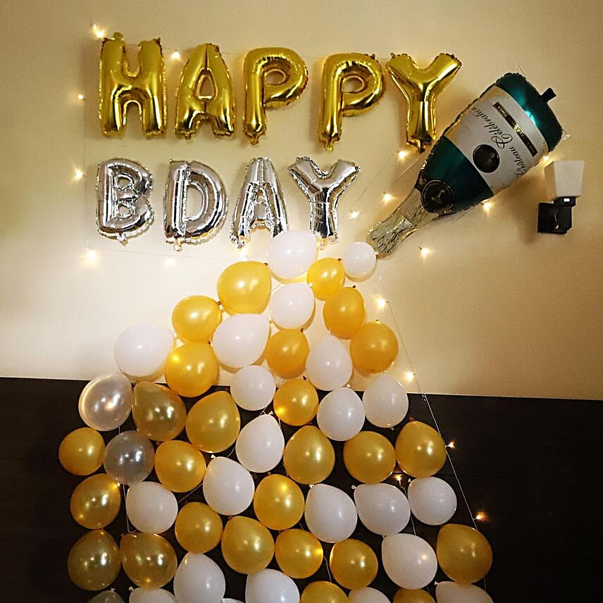 Champagne Birthday Décor