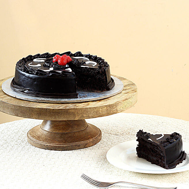 Buy/Send Chocolate Truffle Cake Half Kg Online Ferns N Petals