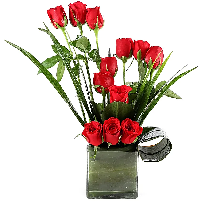 Red Romance gifts:Flower Delivery in Latur