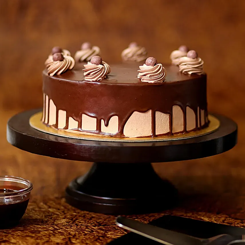 Glazed Chocolate Cream Cake- 1 Kg Eggless