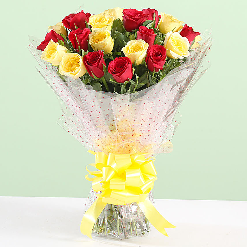 Charming Bouquet Of Red & Yellow Roses