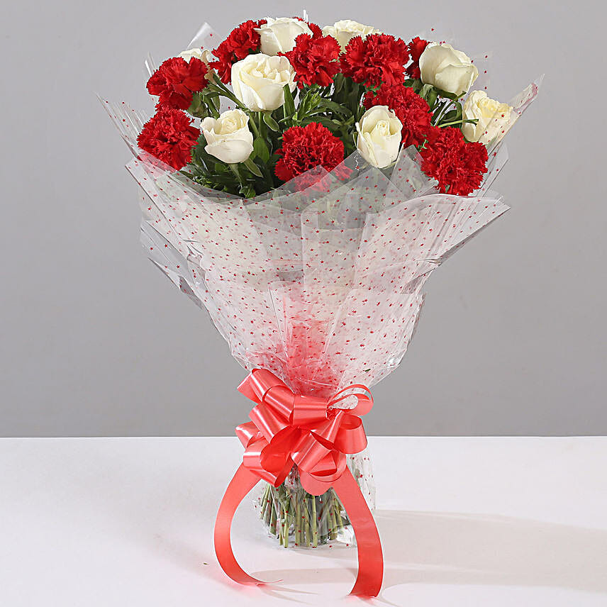 Buy/Send White Roses & Red Carnations Bouquet Online FNP
