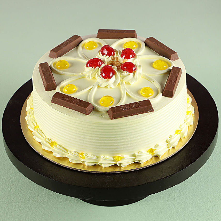 Online Kitkat Butterscotch Cake:Send Birthday Cakes to Bilaspur