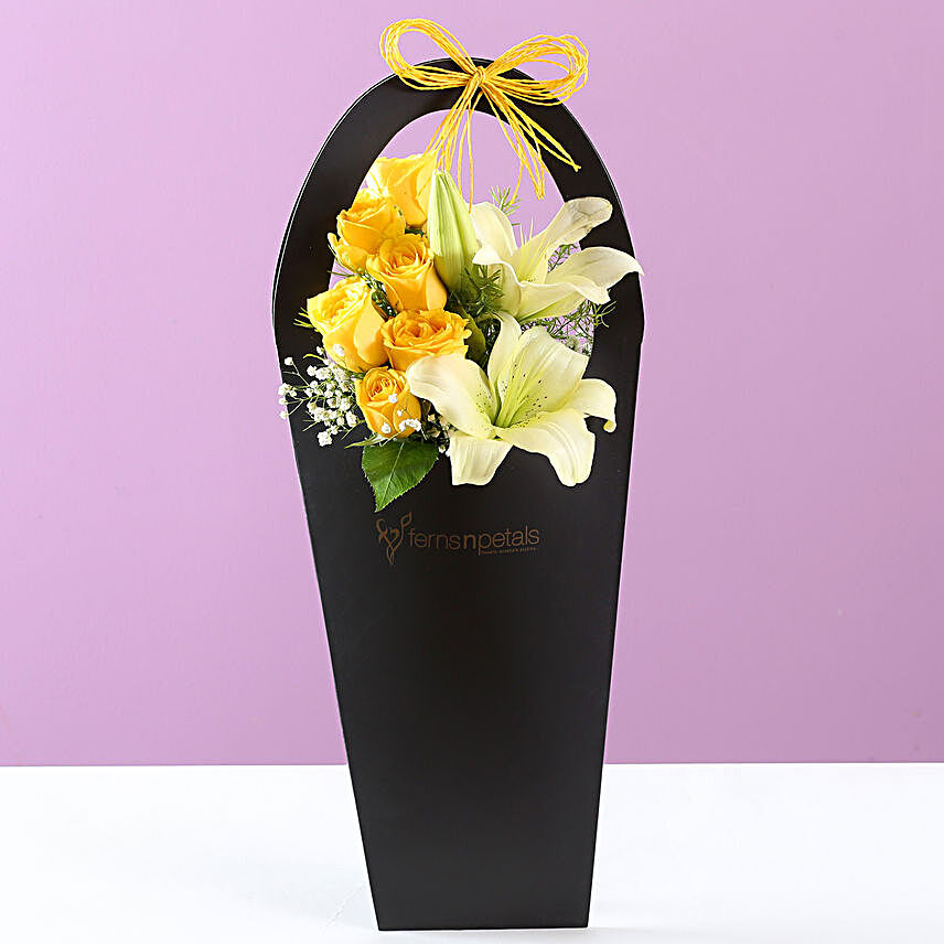 flower sleeve bag for best friend:Send Lilies to Hyderabad