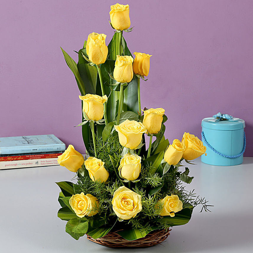 Rose arrangement:Flower Basket