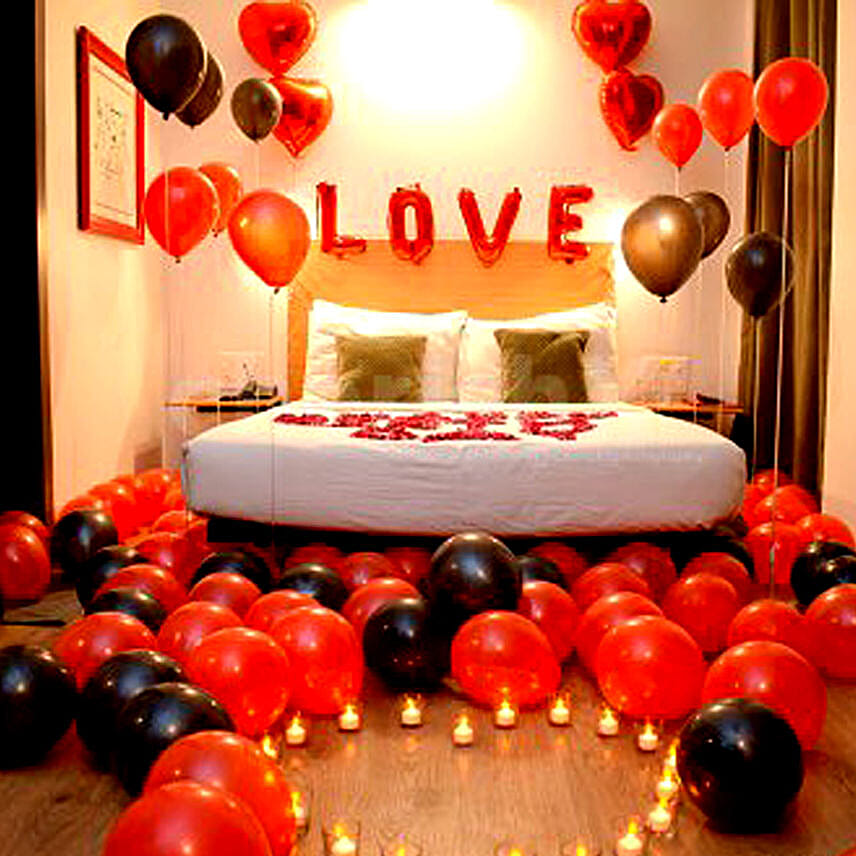 Picturesque Love Decor