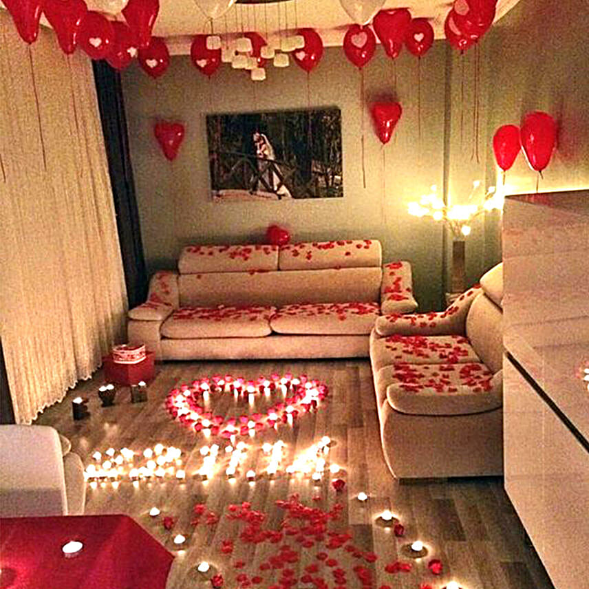 Romantic Decor Of Balloons and Candles