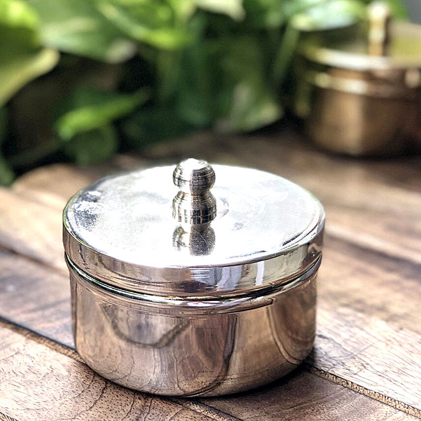 Vanilla Scented Candle in Silver Jar