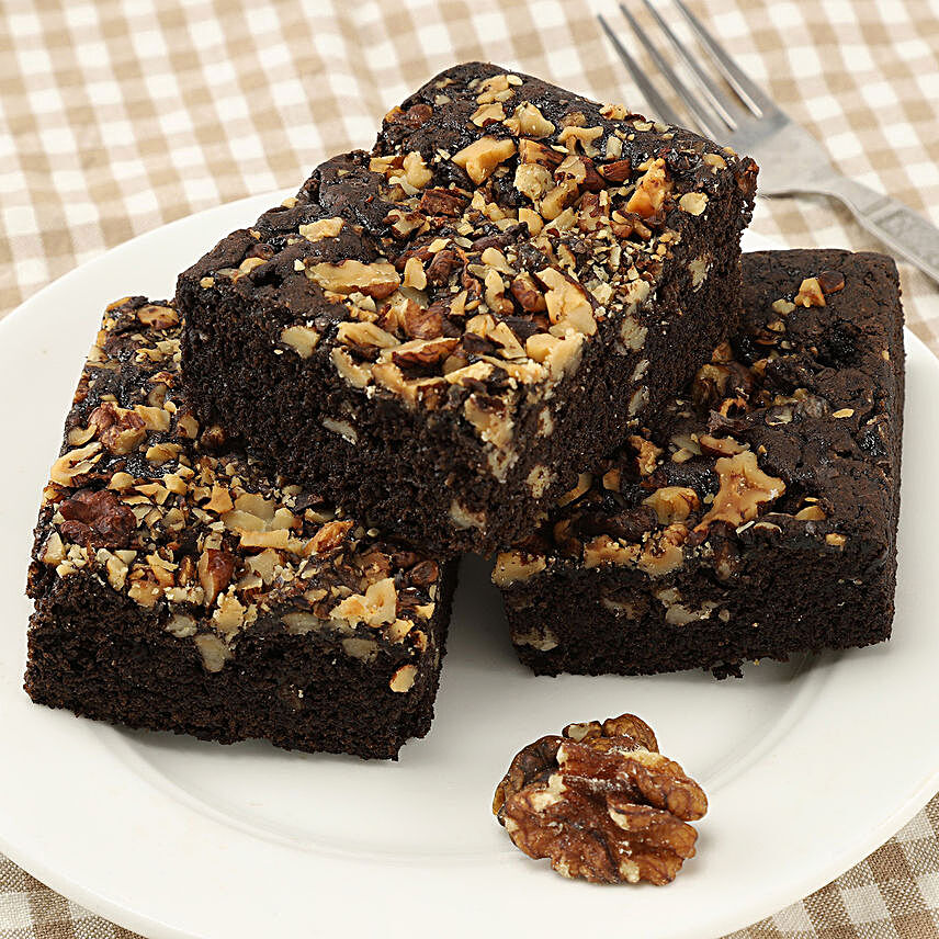 Online Chocolate Walnut Brownies:Send Cakes to Singrauli
