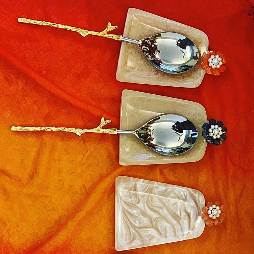 Resin Elegant Spoon Holders Set Of 3