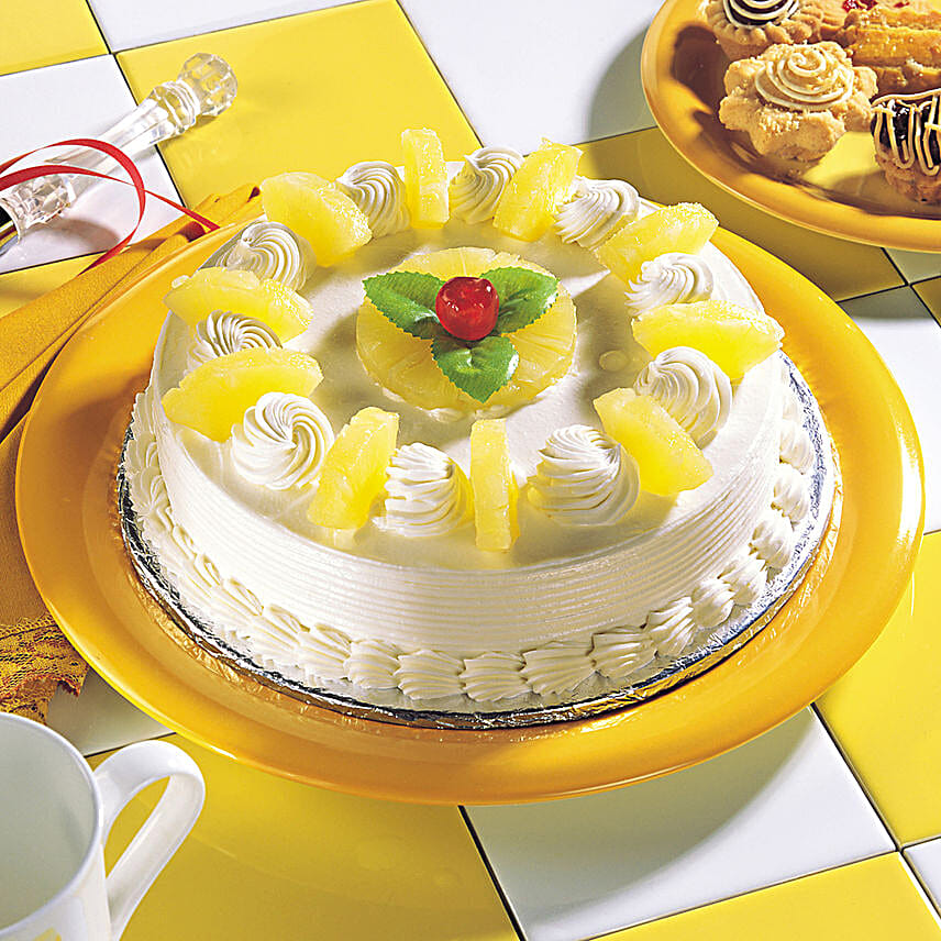 Delicious Pineapple Cream Cake 1 Kg