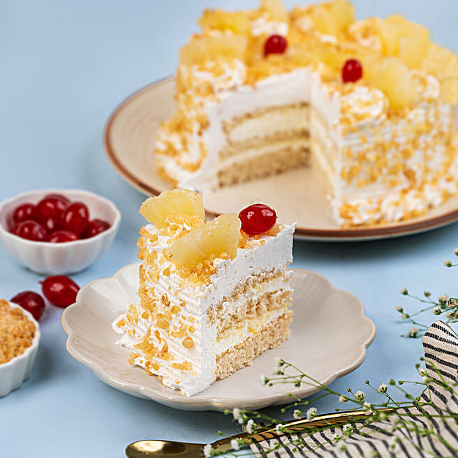 Buy/Send Pineapple With Butterscotch Cake Half Kg Online Ferns N Petals