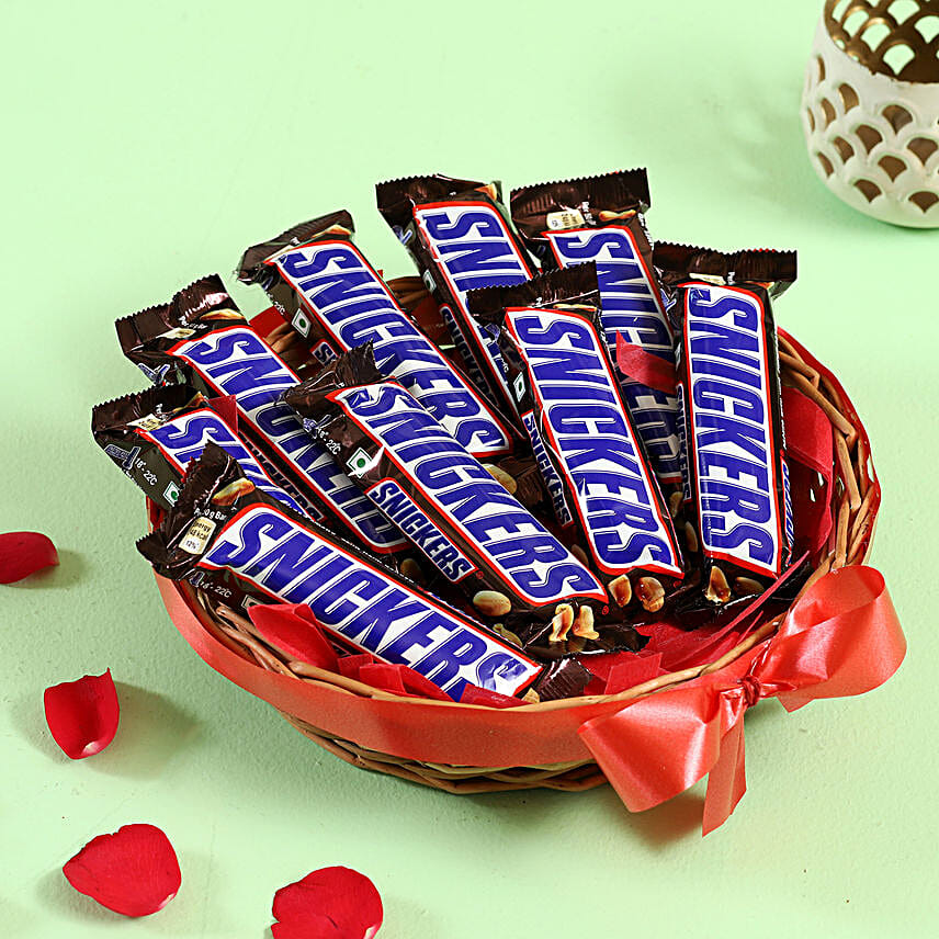 Snickers Peanut Bars Basket