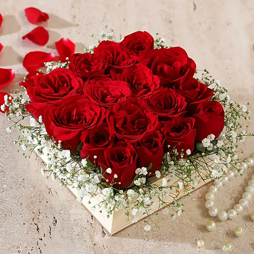wooden flowers arrangement online:Red Roses Delivery