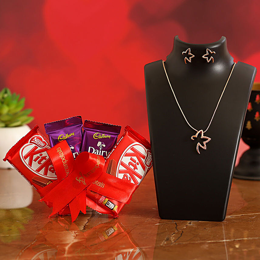 Beautiful Necklace Set With Dairy Milk & Kitkat