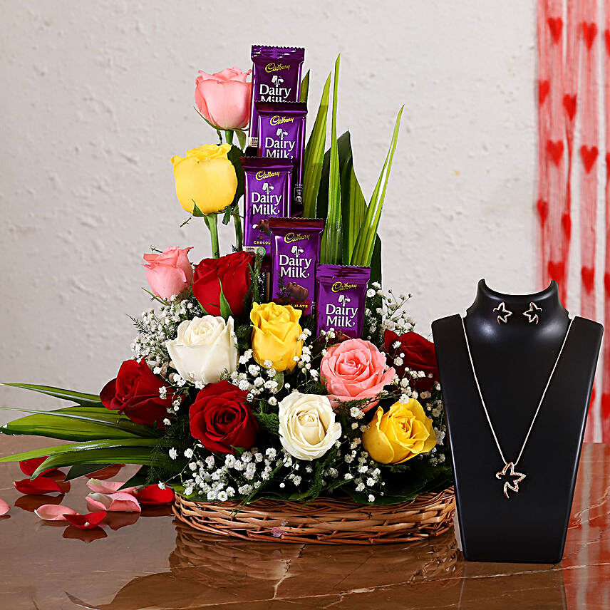 Mixed Roses Arrangement With Dairy Milk & Necklace Set