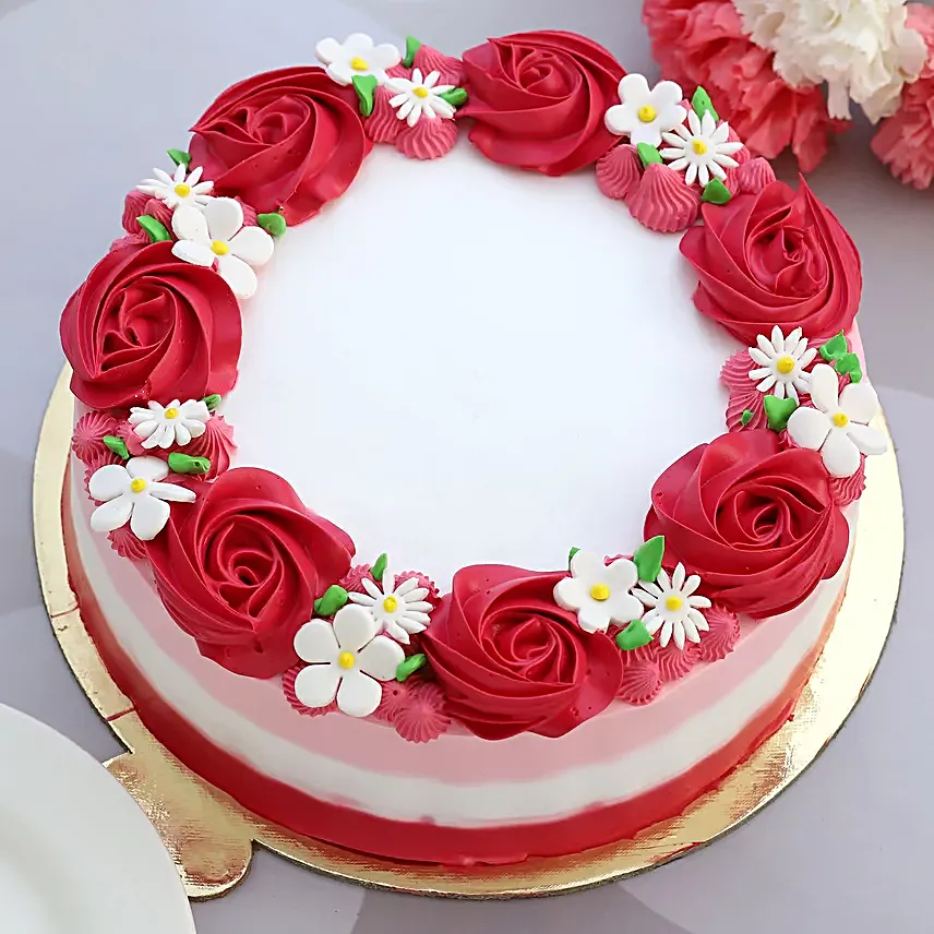 Lovely Red Roses Around Vanilla Cake Half Kg