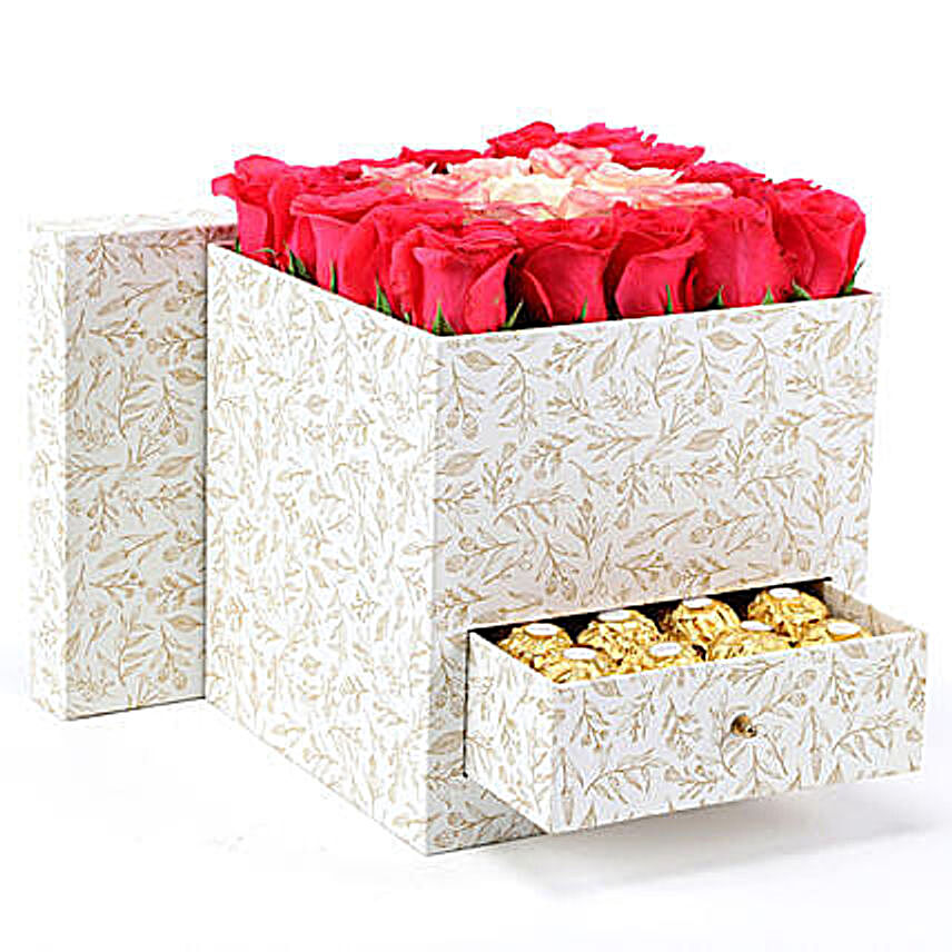 Rose and Chocolate Luxury Box Online:Flowers In box