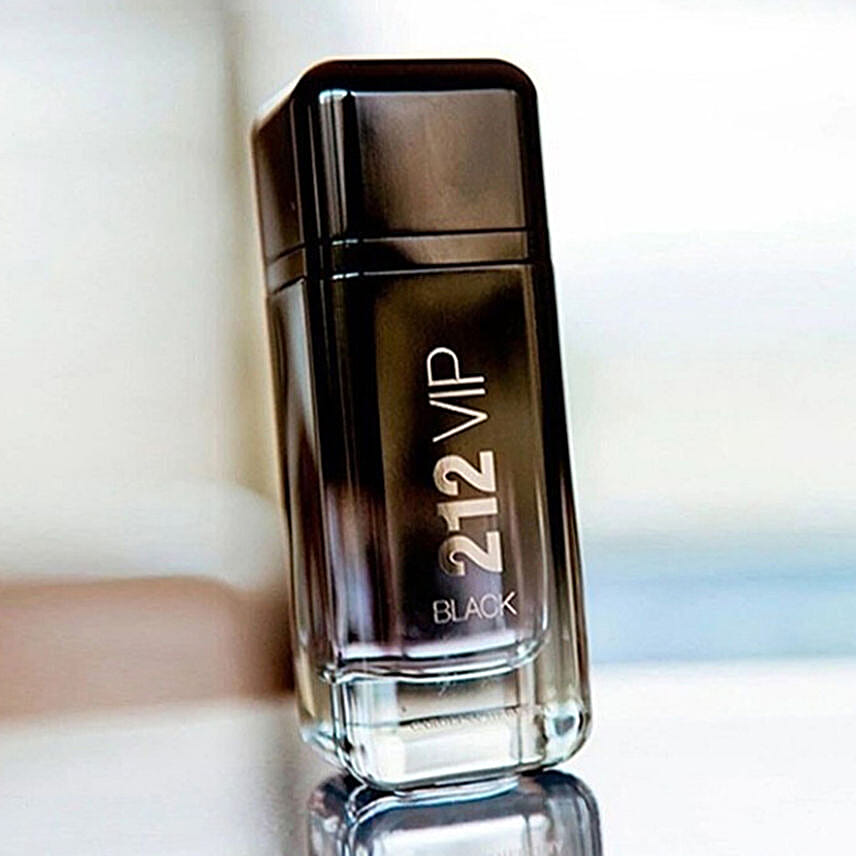 Perfume de hombre sales carolina herrera 212 vip