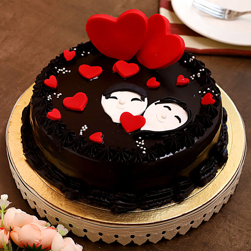 Sweet Love Truffle Cake:Love N Romance Gifts