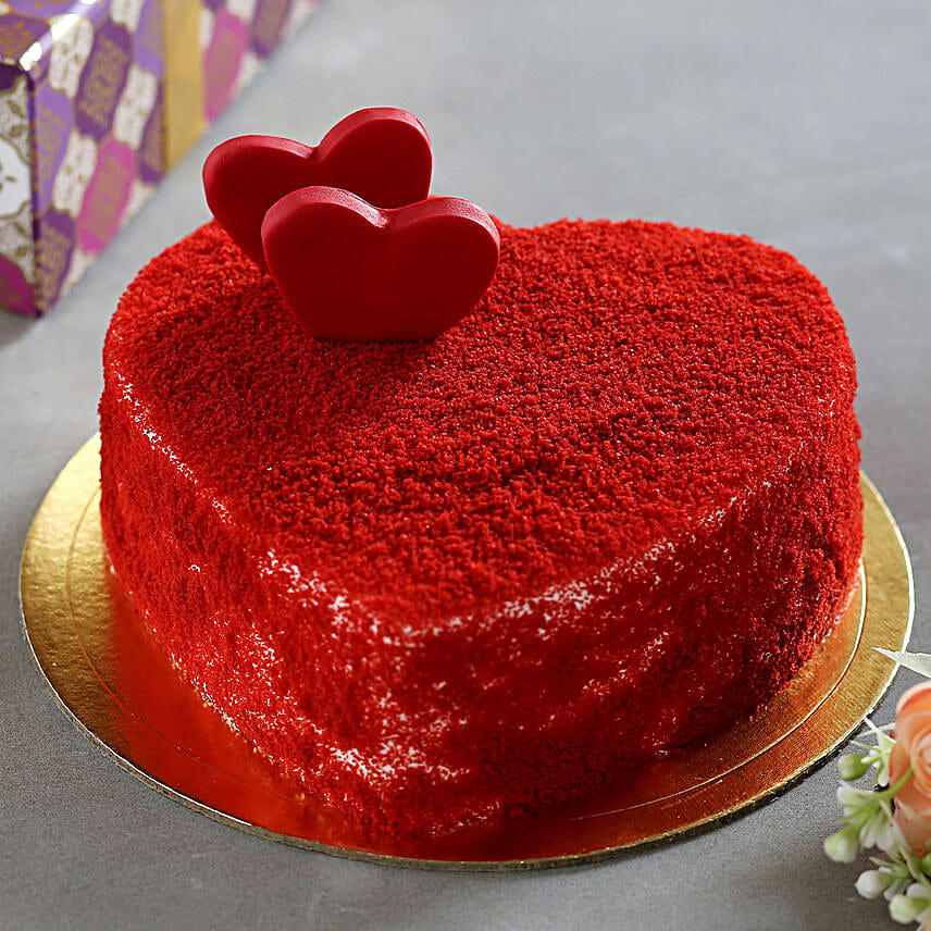 Sweet Red Heart Velvet Cake- 2 Kg