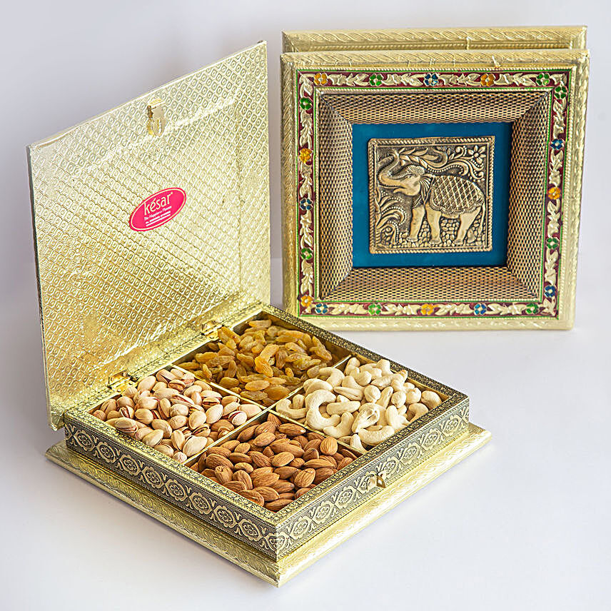 Traditional Style Dry Fruits Box By Kesar