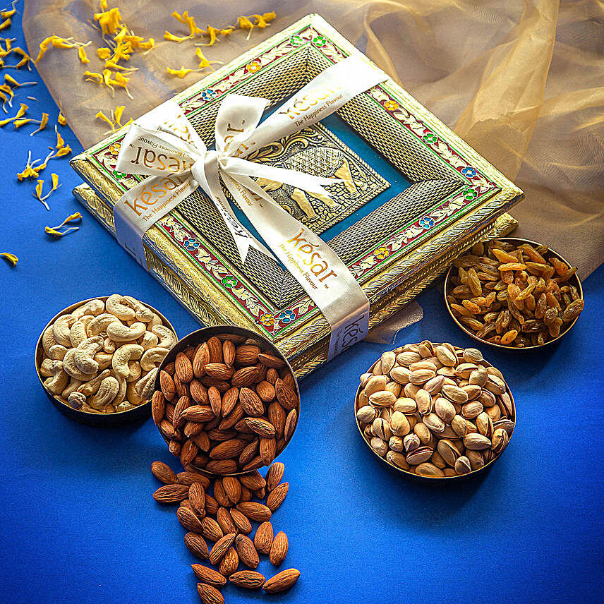 Traditional Style Dry Fruits Box By Kesar