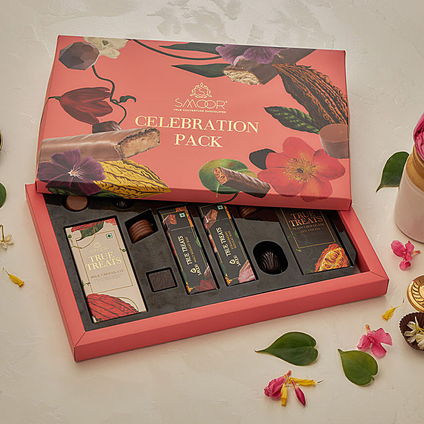 Pralines & Chocolates Celebration Pack- 14 Pcs:Smoor Chocolates
