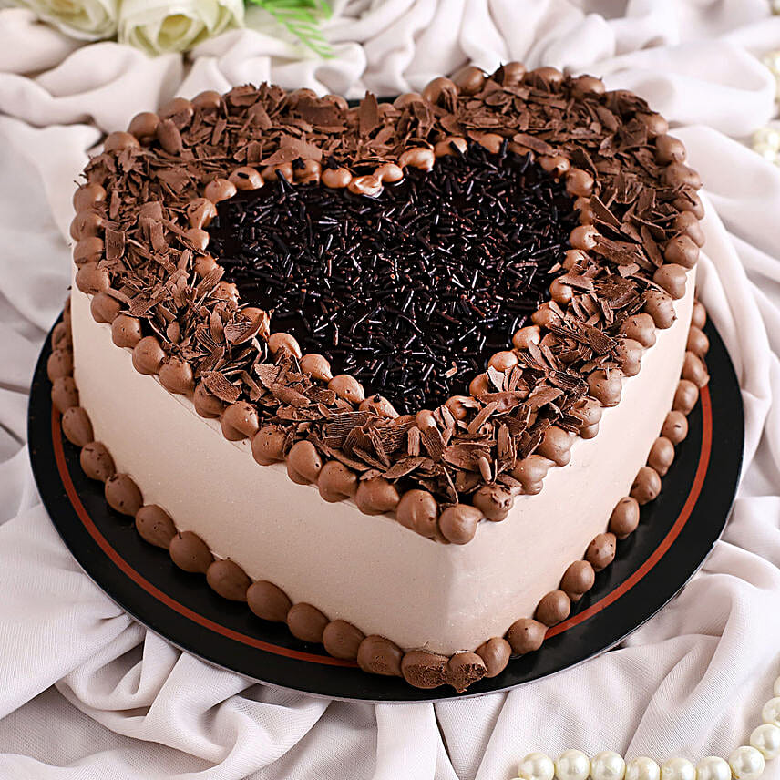 Buy Send Delicious Heart Shaped Chocolate Cake Eggless Half Kg