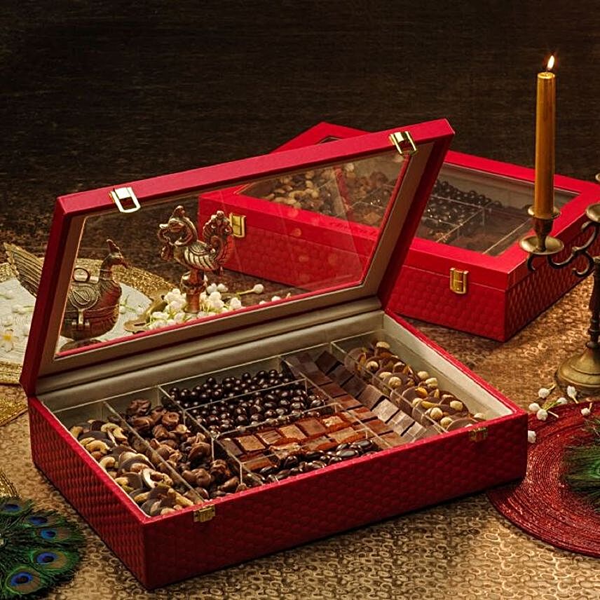 Chokola Grandeur Delicious Treats Box