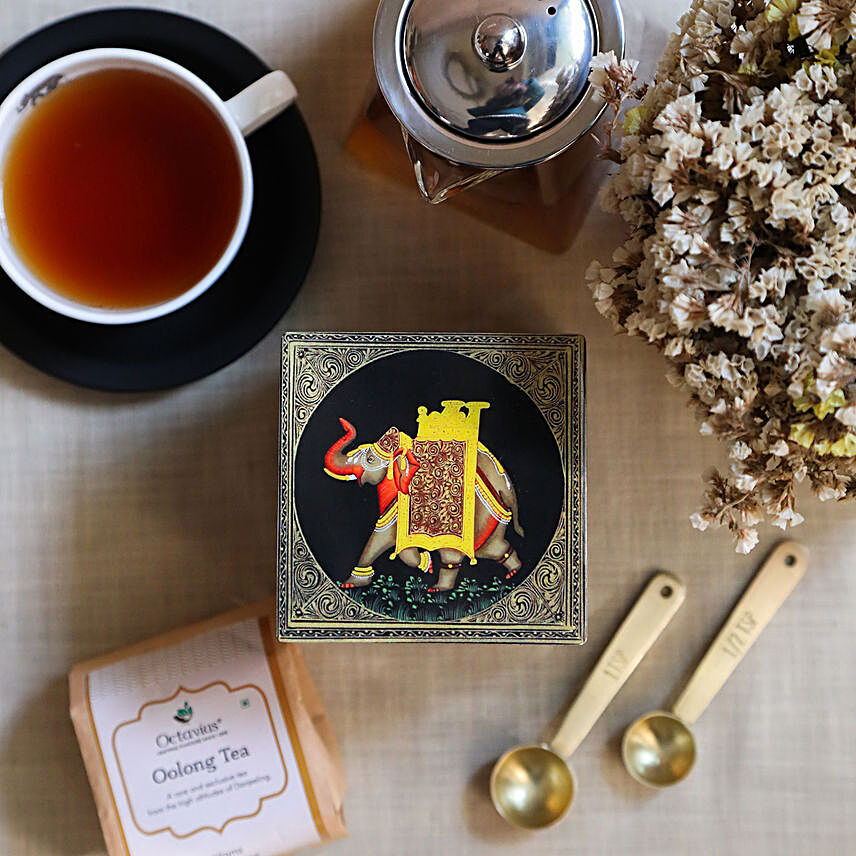 Octavius Oolong Tea Wooden Box:Tea N Coffee Hampers