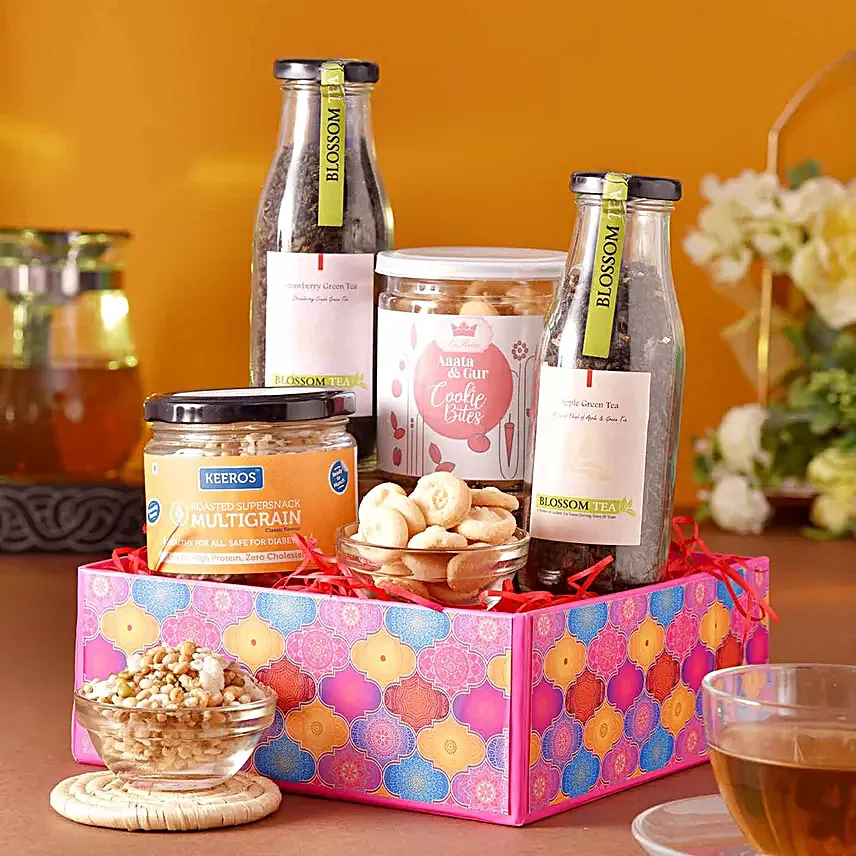 Delicious Treats Health Hamper:Thoughtful Gifts